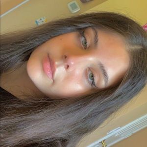 Meet your Posher, Yasmine